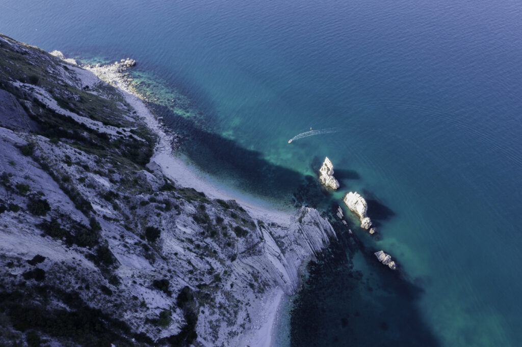 La meravigliosa Riviera del Conero: un viaggio tra natura e tradizione